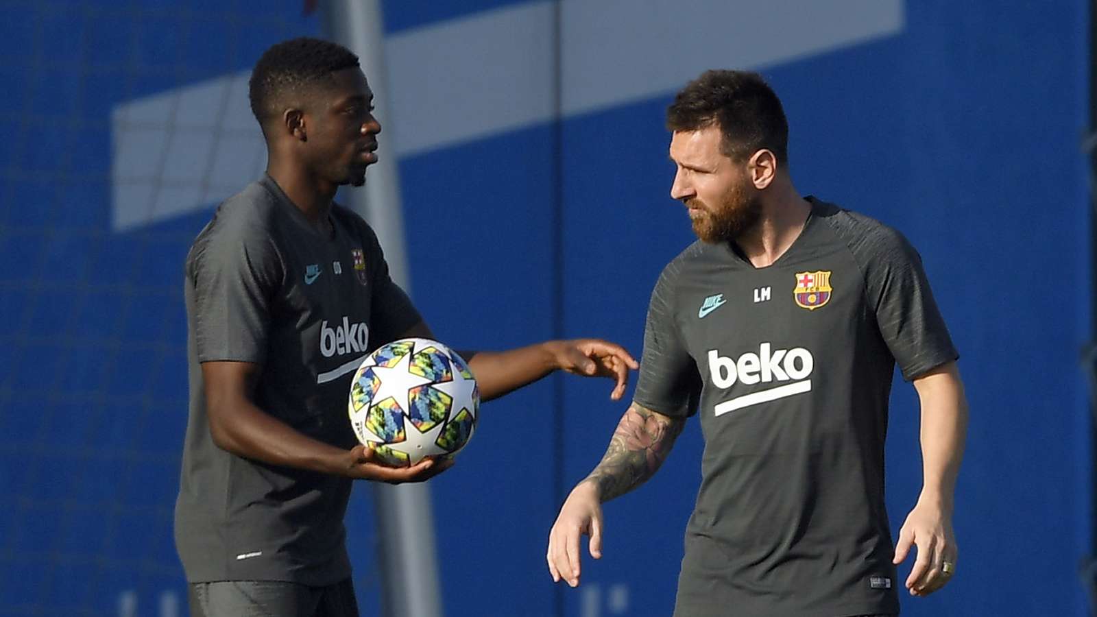 ousmane-dembele-lionel-messi-training_hb126wf6ku191wm2abdk7cd1s