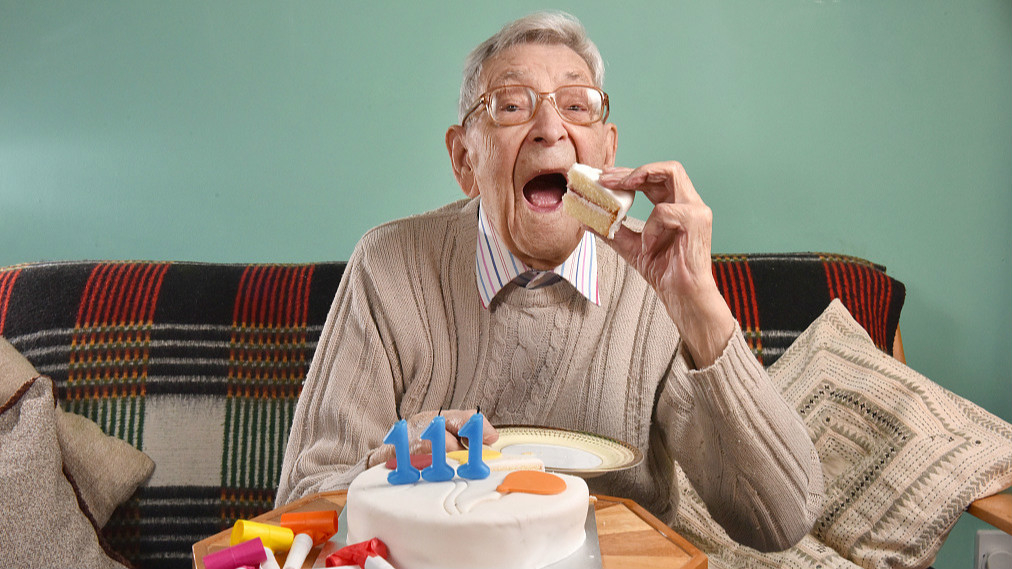 Yaa u sharraxan rikoorka qofka ugu da’da weyn caalamka?